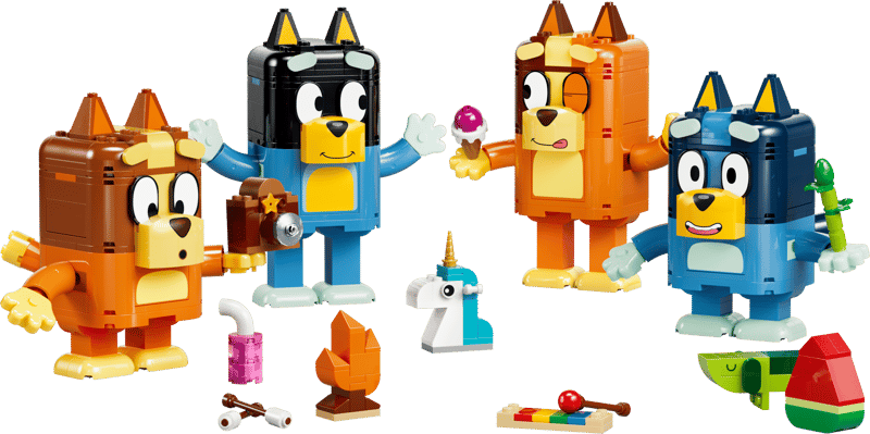 LEGO Bluey: Brick-Built Bluey Family